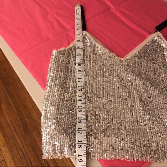 Gianni Bini Mini Silver Sequin Cropped Tank Top. XS - Picture 8 of 11